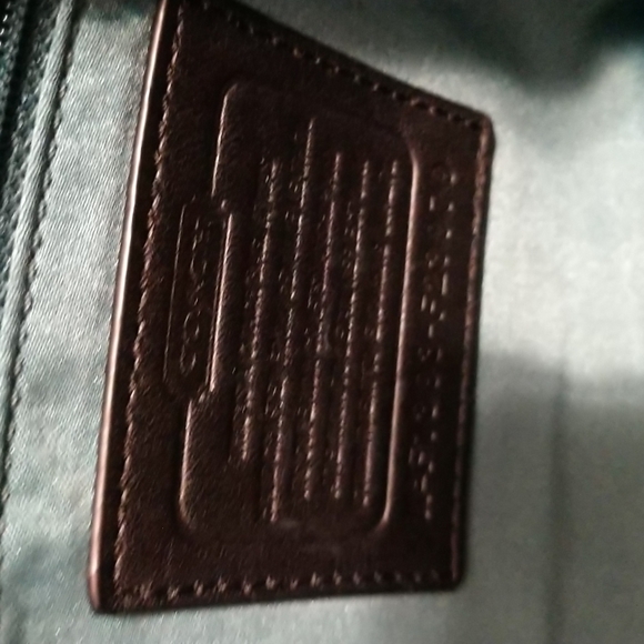 Coach Carrie Park Signature Patent Leather Tote F23979 - Picture 8 of 13